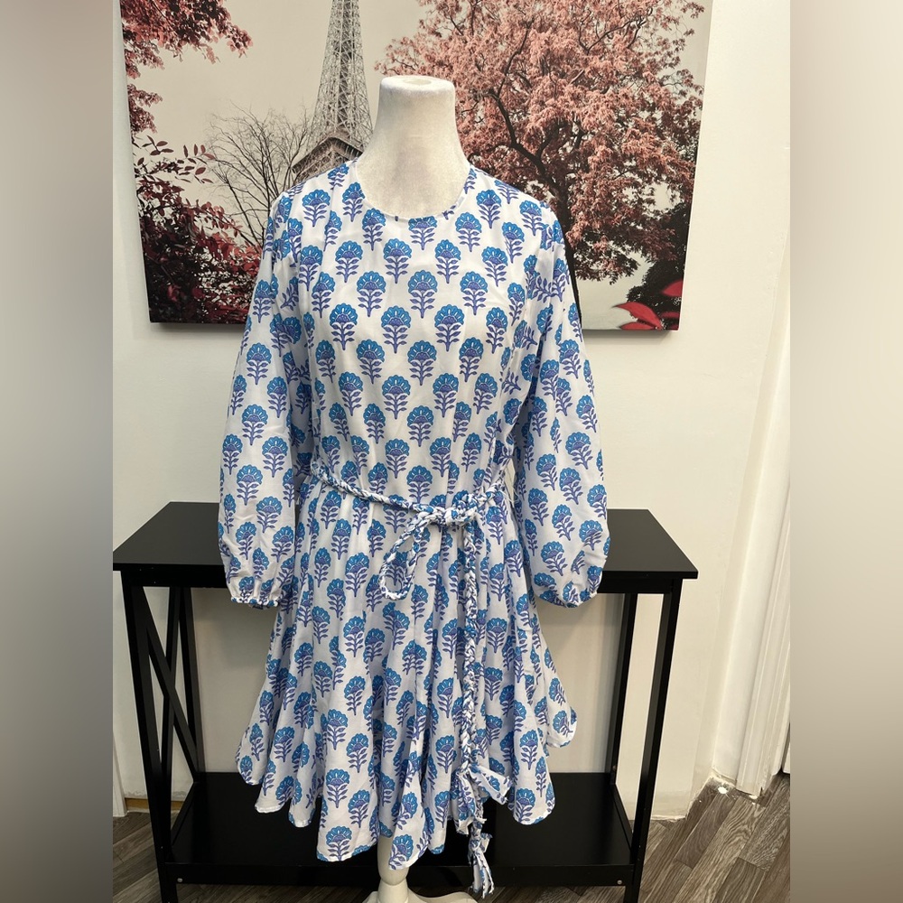 J. Marie women’s Mini Floral Dress Dolman Sleeve Size M Round Neck Braided  belt